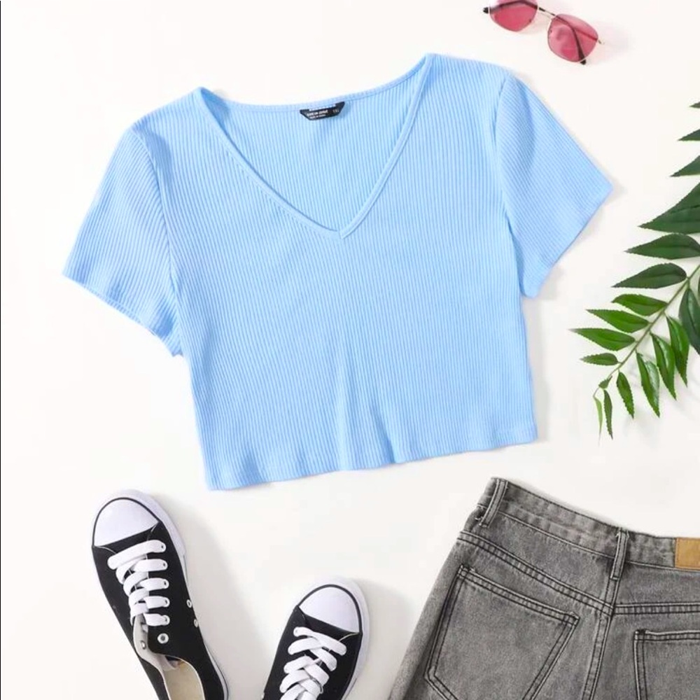 Rib-Knit Cropped Tee
